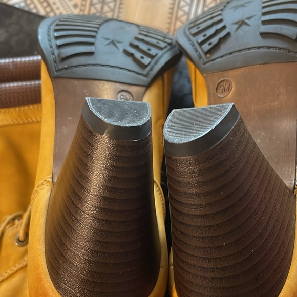 Chelsea Moreland Brand new dress boots in original box - Picture 2 of 6